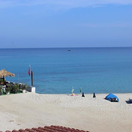 Villaggio Camping Fiorina Capo Vaticano Buitenkant foto